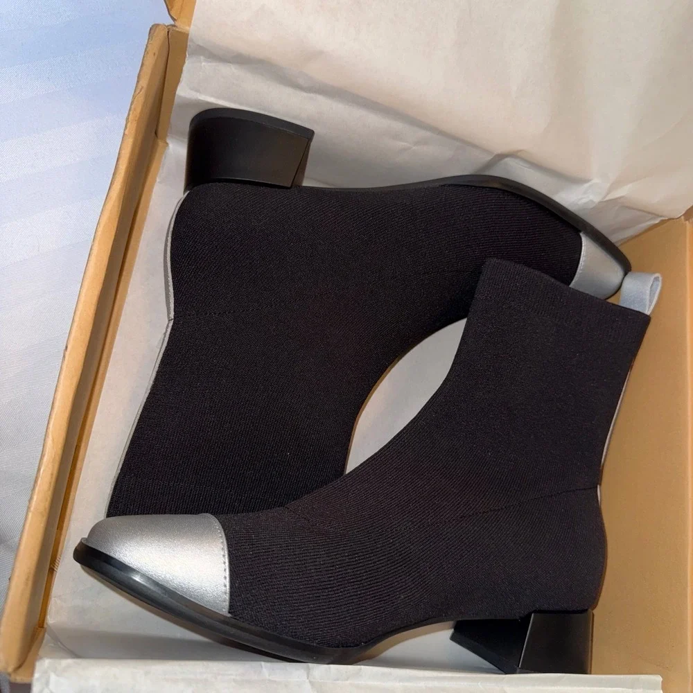 VIVIAIA Sock Boots Black Silver Cap‎ Toe Block Heel Knit Ankle Women Size 7.5